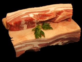 Frischer Schweinebauch vom SH